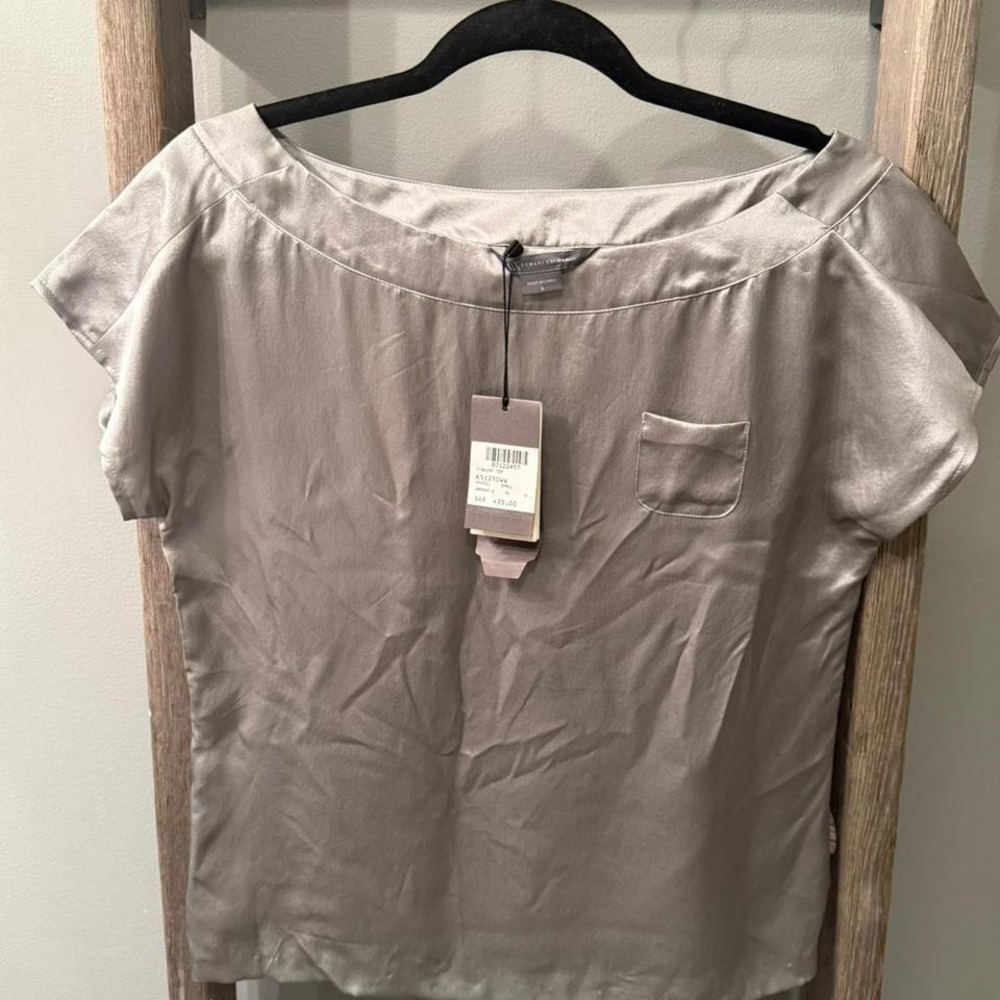 Armani Exchange Silk Tshirt with front pocket NWT, grey/silver size S